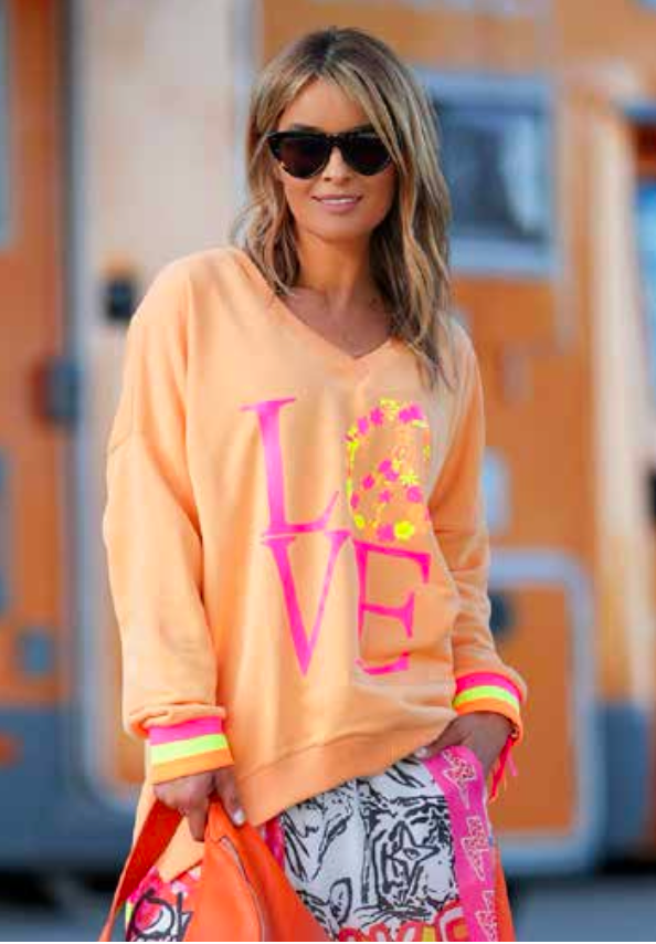 Love peace v neck sweater