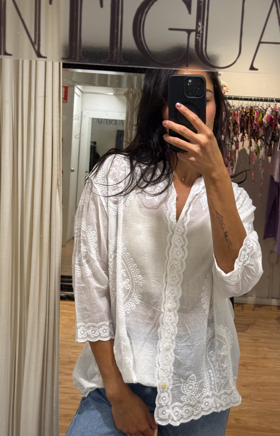 PAISLEY SCALLOPED TOP - WHITE