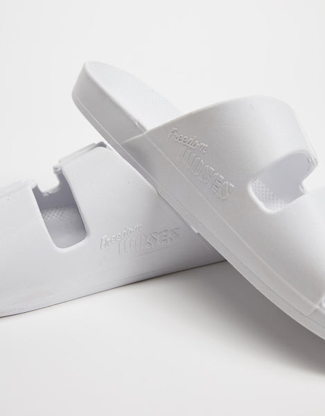 FREEDOM MOSES SANDALS - WHITE