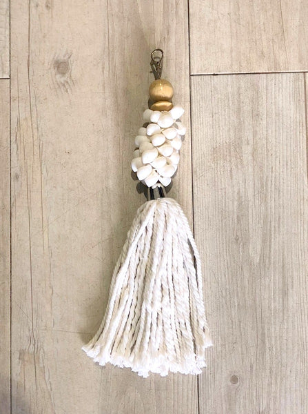 LIMA SHELL CLIP TASSEL