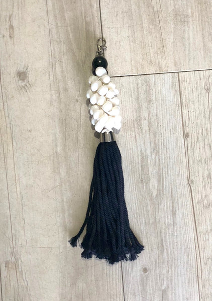 LIMA SHELL CLIP TASSEL