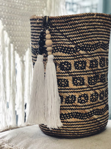 ROMA CLIP TASSEL